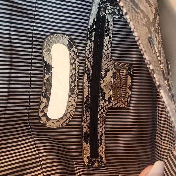 Clutch/Handbag - Picture 5 of 10